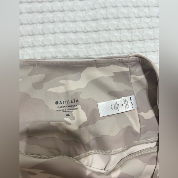 Athleta Elation Camo Crop Leggings - Picture 5 of 12
